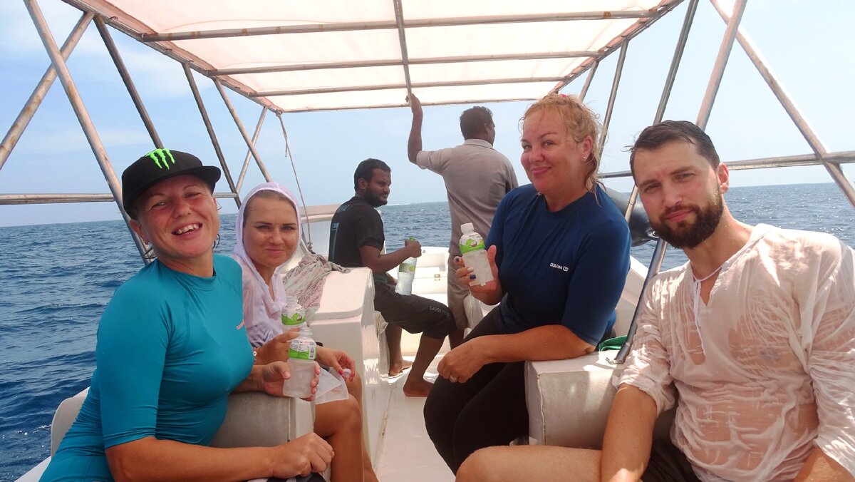 Настрой боевой, лица довольные.