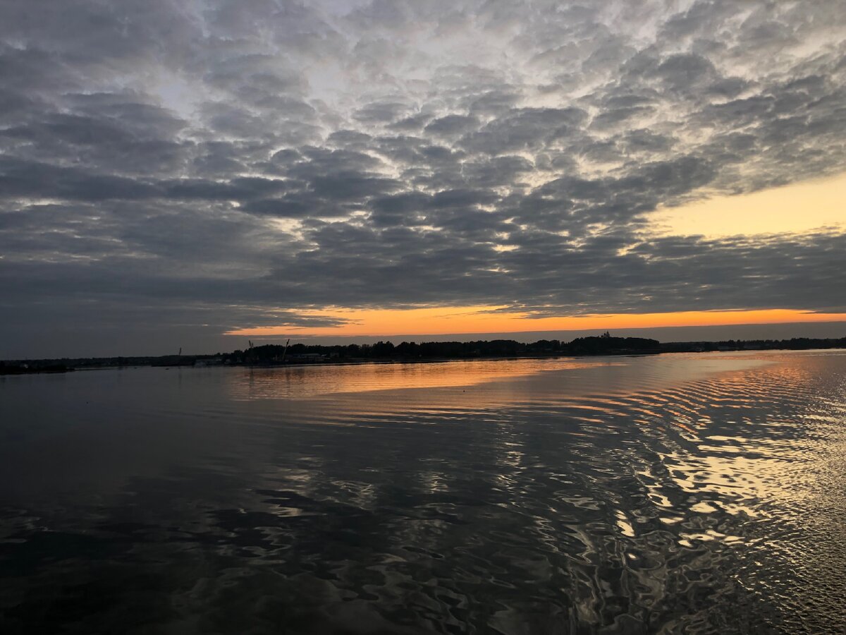 Закат на Волге