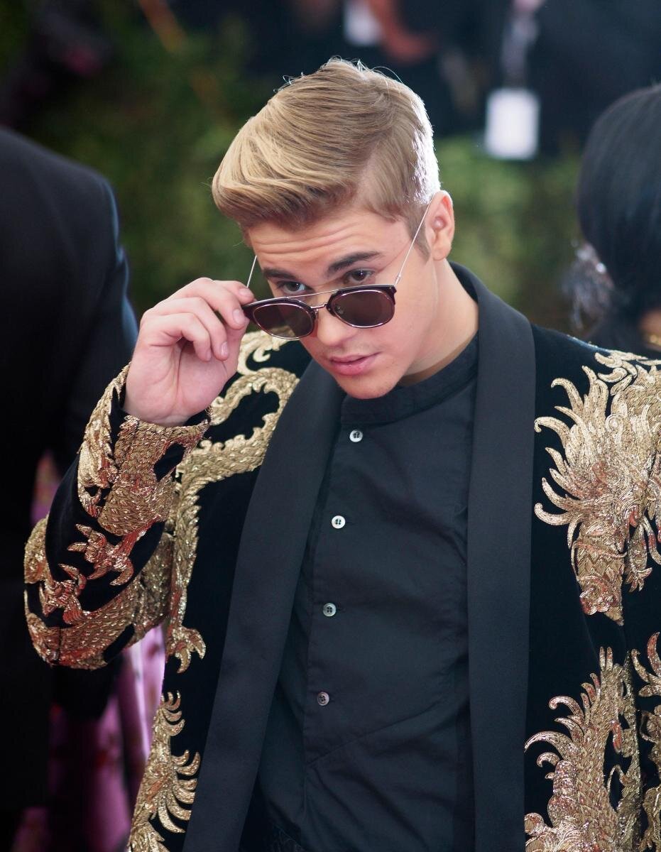 twitter @justinbieber