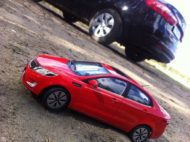 Диски, как у модельки, у меня стояли на зимней резине.