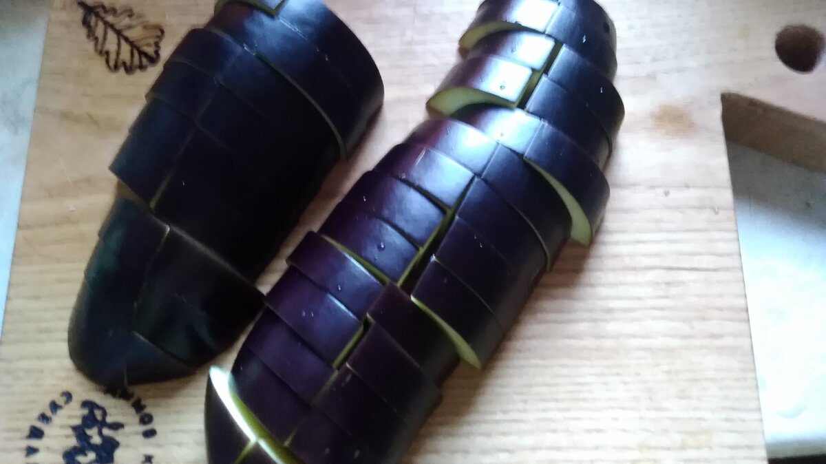 Режем баклы.