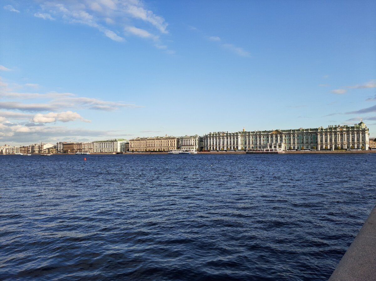 Нева, Нева...И дворцы, дворцы...