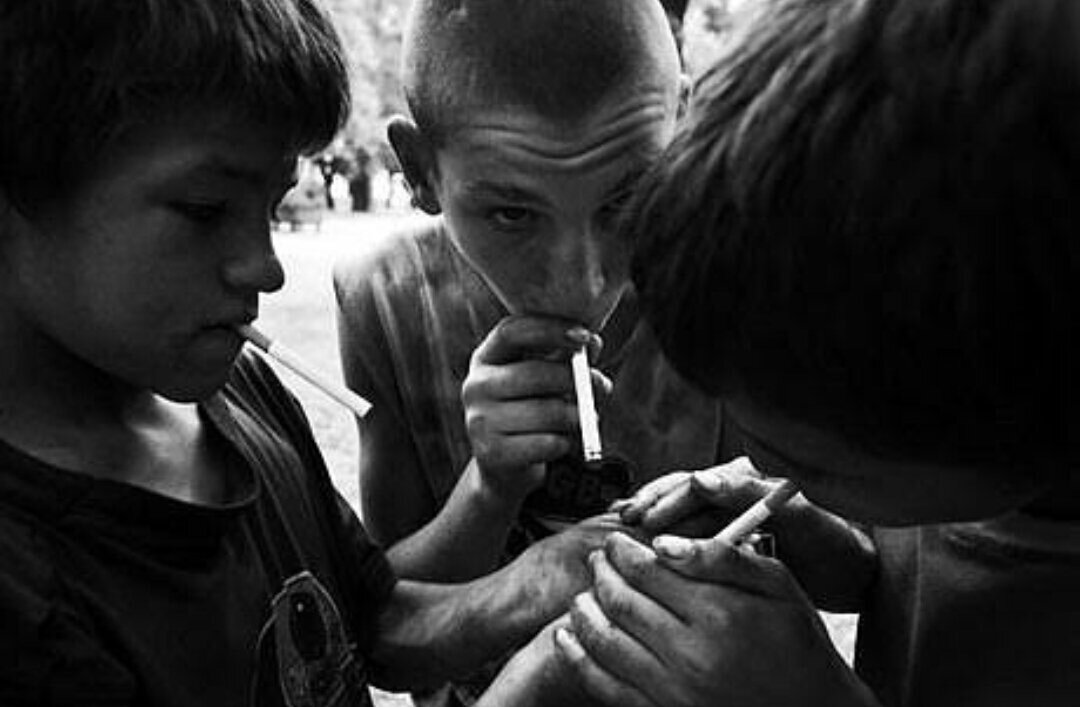 Улица картинка для детей. Несовершеннолетние беспризорники. Дети улицы. Дети улицы. Безнадзорность и беспризорность.