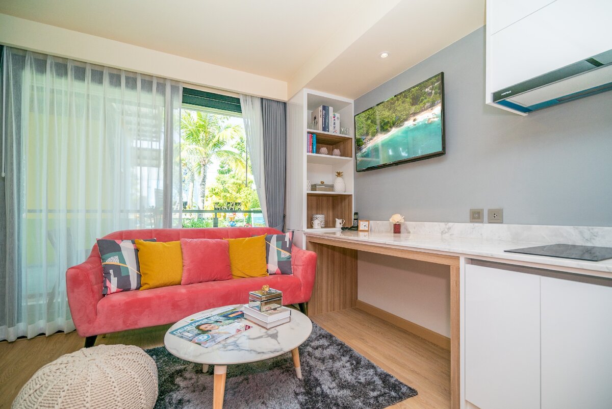 Кондоминиум Wekata Luxury на Пхукете