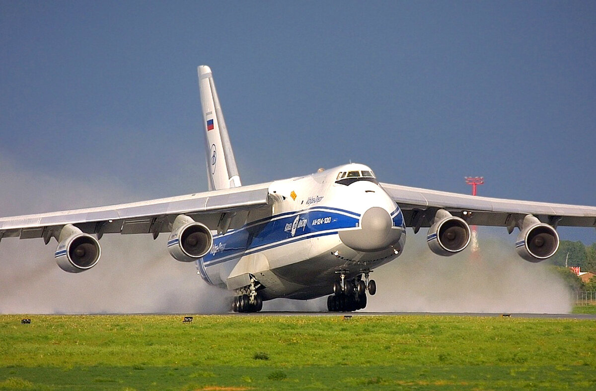 Русское чудо! 20 интересных фактов о самом большом в мире Ан-124 