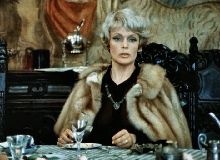 Кадр из фильма «Чисто английское убийство»