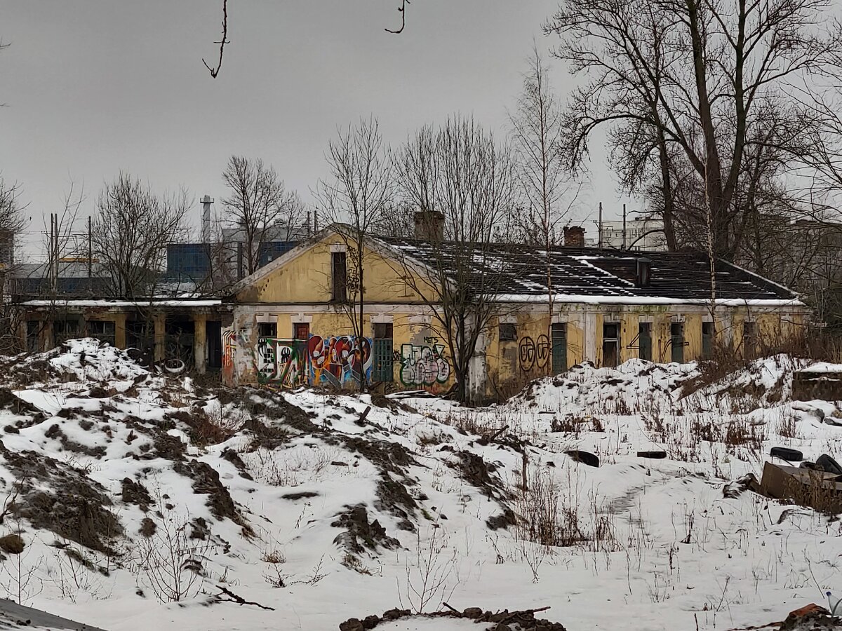 Прогулка по заброшенным дореволюционным зданиям одного района Петербурга,  которые доживают свой век | Дмитрий Юрьевич| Мир интересного | Дзен