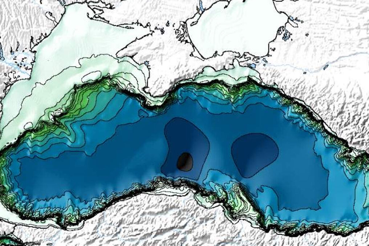 Чёрное море глубина рельеф дна