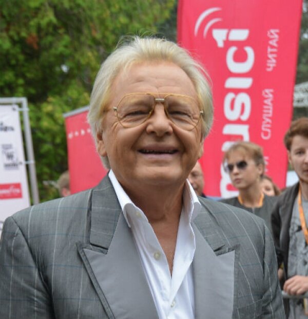Юрий Антонов