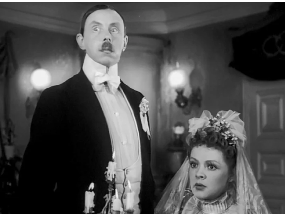 Эраст фильм женитьба. Аз и ферт спектакль. Эраст гарин «свадьба» (1944). Свадьба водевиль. Бомарше "севильский цирюльник".