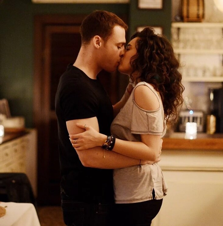 керем зейнеп , зейнеп керем, керем зейнеп. керем бурсин и зейнеп сериала 106. в ожидании солнца керем признается зейнеп. в ожидании солнца зейнеп и керем. керем и зейнеп.