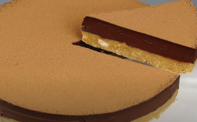 Как приготовить вкусный Шоколадный торт  без выпечки по рецепту Кухни Наизнанку . Торт готовиться всего за 30 минут, без духовки, невероятно вкусный десерт  Кухни Наизнанку, как в ресторане. Для приготовления нам понадобиться форма диаметром 22 см. Вы влюбитесь в этот рецепт десерта без выпечки. .Кухня Наизнанку Кухня Наизнанку торты Торты