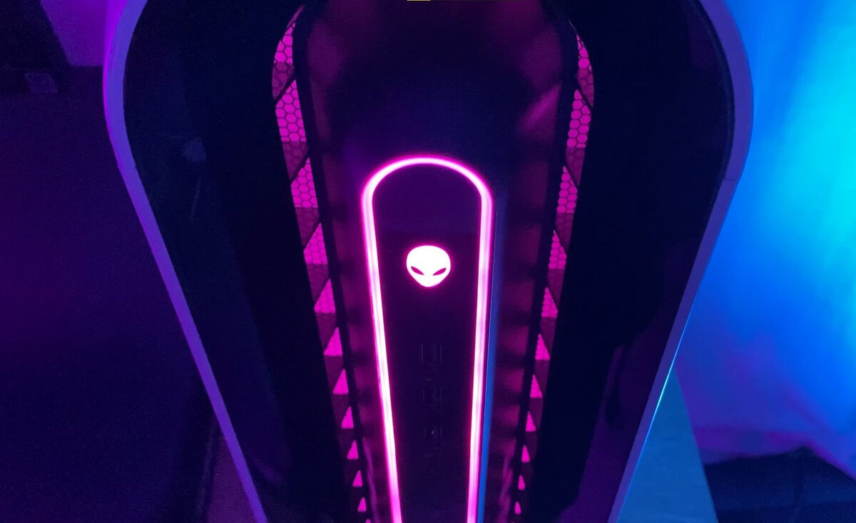Alienware Aurora (R12-4878) - дизайн
