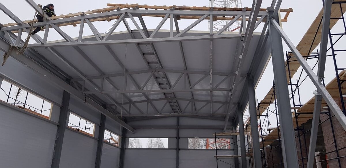 Металлоконструкция под утепленный склад