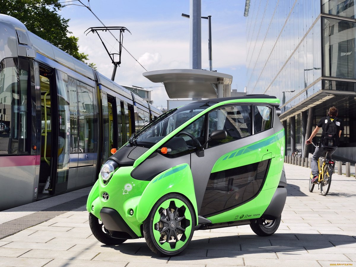 Бывший транспорт. Toyota i-Road 2021. Toyota i-Road 2014. Электрический транспорт. Электротранспорт будущего.