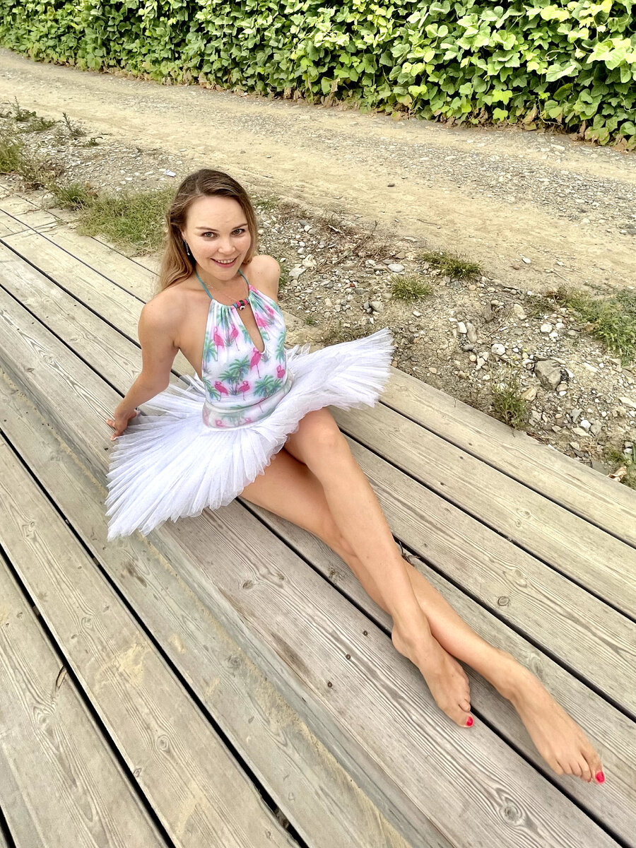 Почему русские женщины все красотки, а мужчины - нет? | Екатерина ...