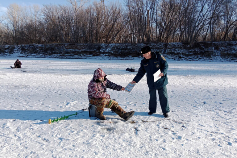    В МЧС предупредили о мерах предосторожности любителей подледной рыбалки в Оренбурге Белов Михаил Александрович