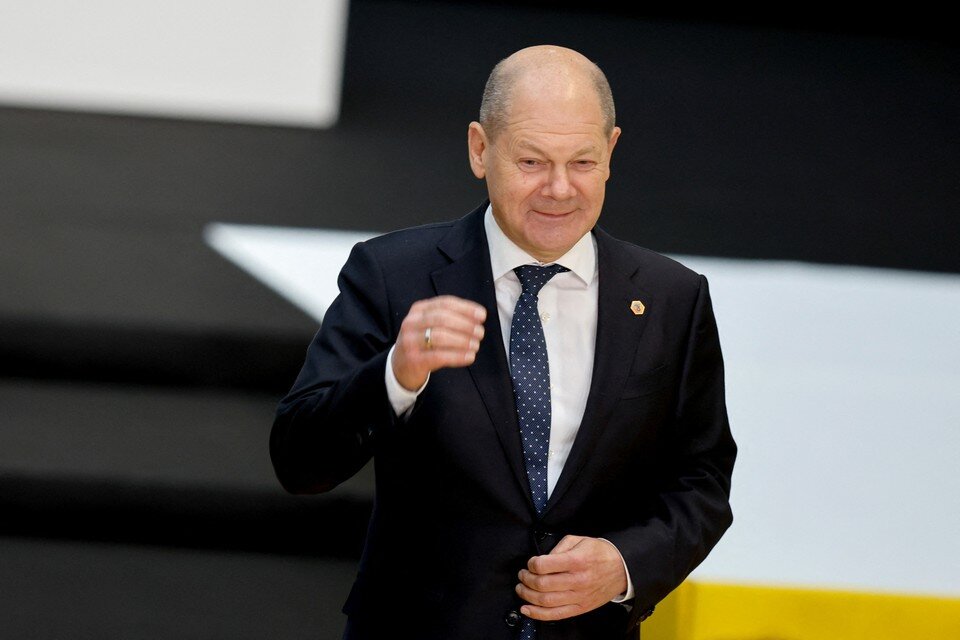    Канцлер ФРГ Шольц призвал поддерживать диалог с Россией, невзирая на разногласия по ситуации в Украине  REUTERS