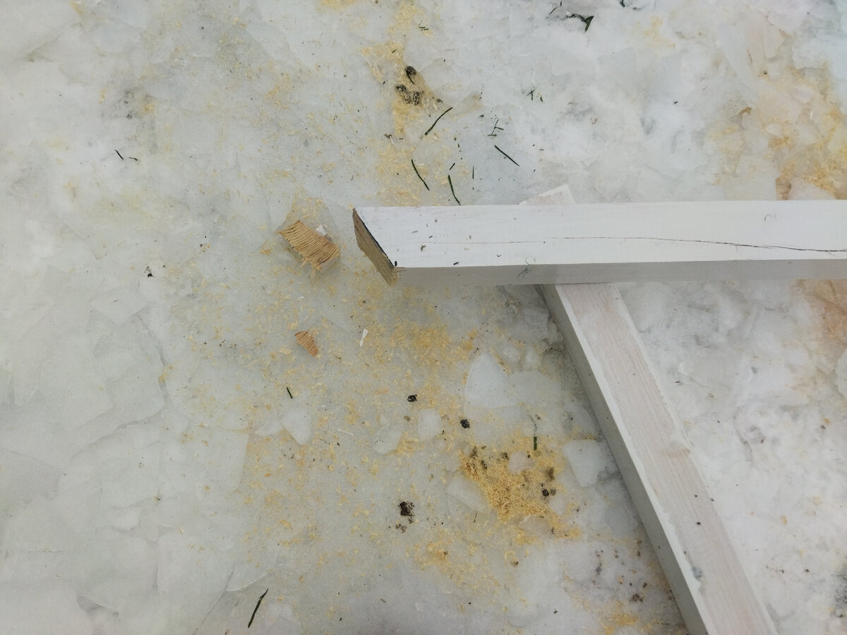 Сам запил сделал при помощи бензопилы. 