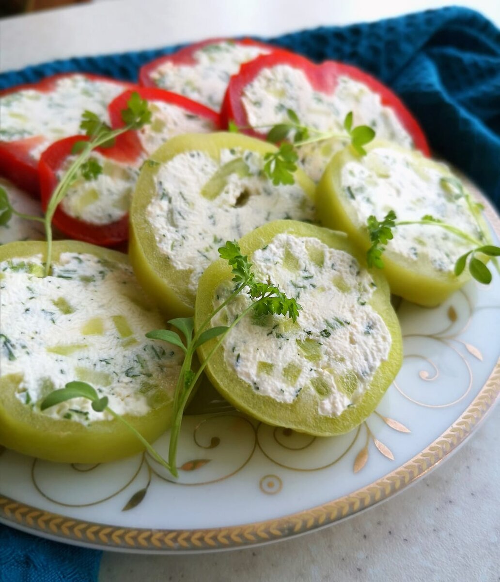 Готовлю эту вкусную закуску. Когда сыр с чесноком на помидорах уже приелся.