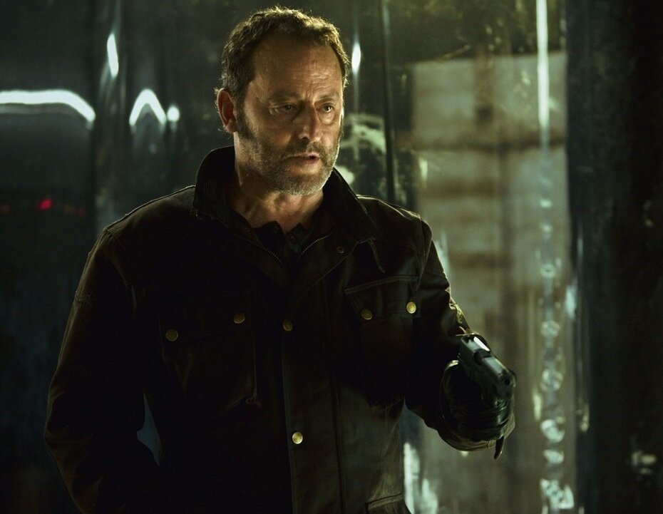 кадр из фильма "22 пули: Бессмертный"