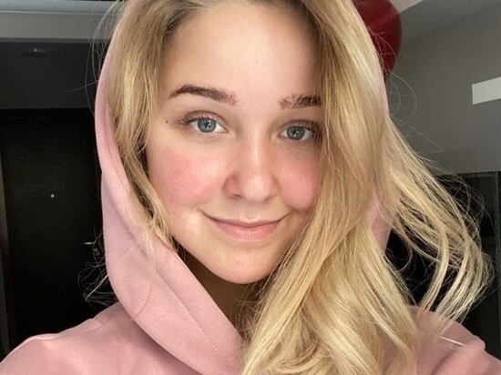 Настя Тропицель, фото с mk.ru