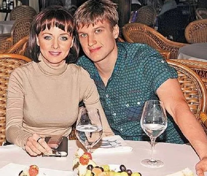 Дарья повереннова и анатолий руденко. Дарья повереннова и руденко. Дарья повереннова и руденко. Повереннова и руденко. Повереннова и руденко.