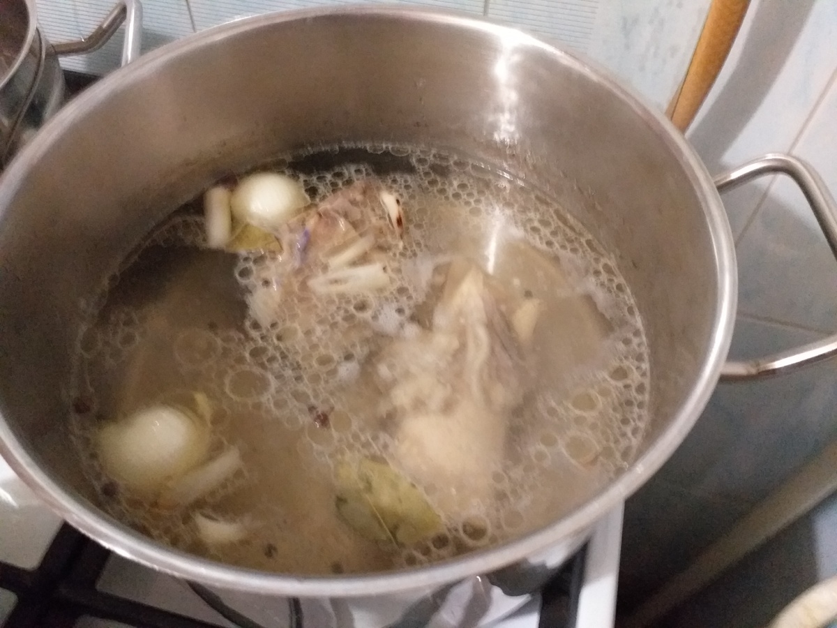 Самый дешевый бульон из курицы - 30 рублей