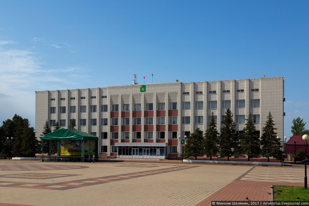 Валуйки стелла на въезде