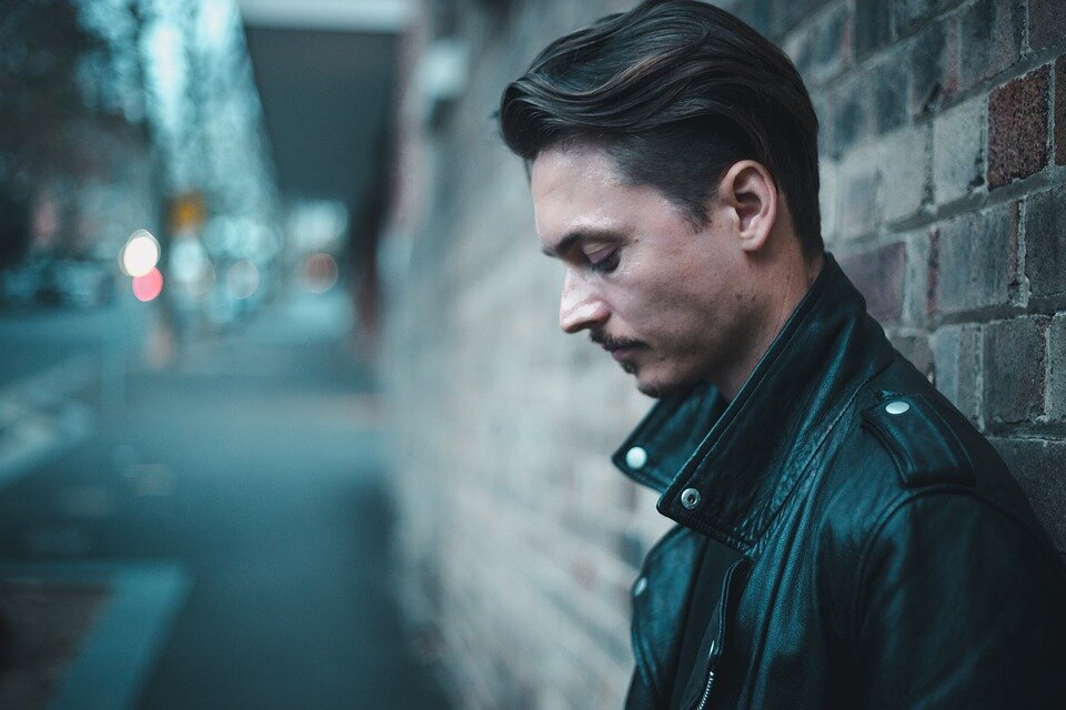 Она не всегда была счастлива рядом со мной. Мы пережили различные штормы и кризисы