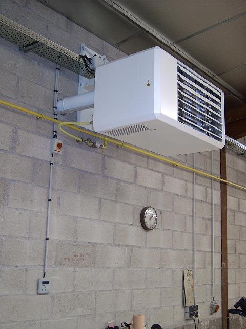 Навесной газовый воздухонагреватель