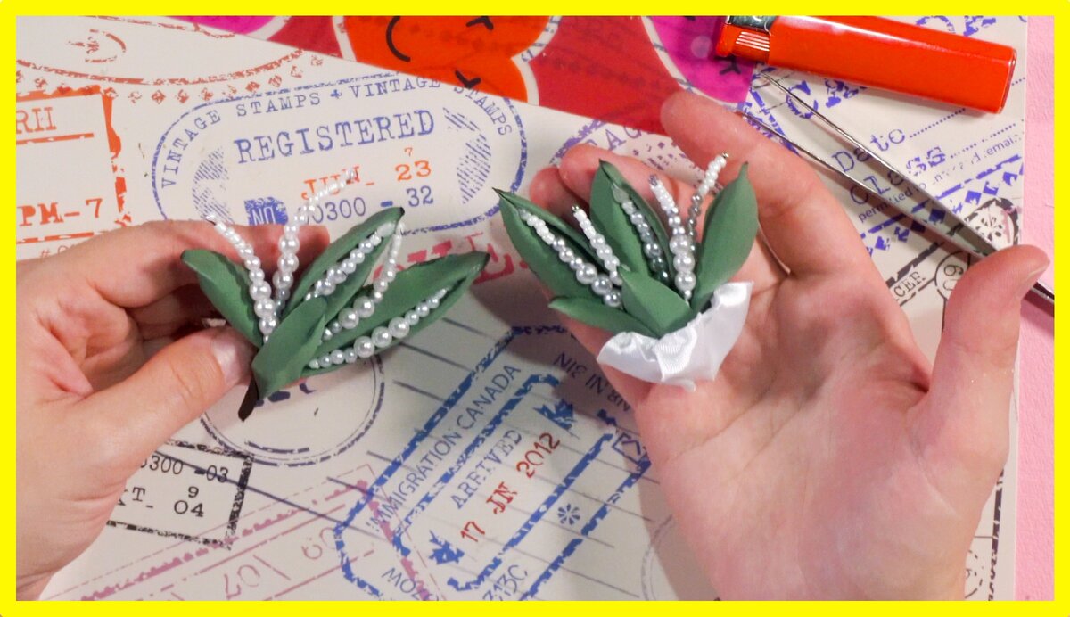 Бутоньерка или заколка. Фоамиран и Бусины и бисер! Ксения Назарова!