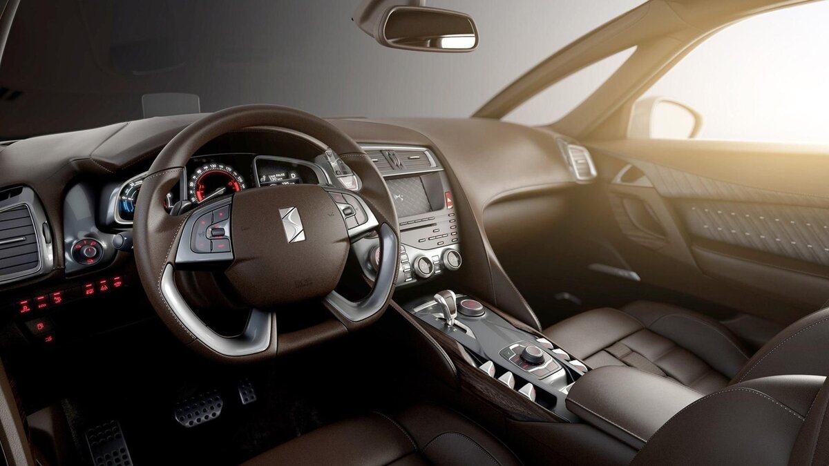 Словно данный авто предназначен как для езды по дорогам общего пользования, так и для полётов над ними в случае необходимости. Сливает немного, разве что, маленький экранчик мультимедиа. Фото из открытых источников