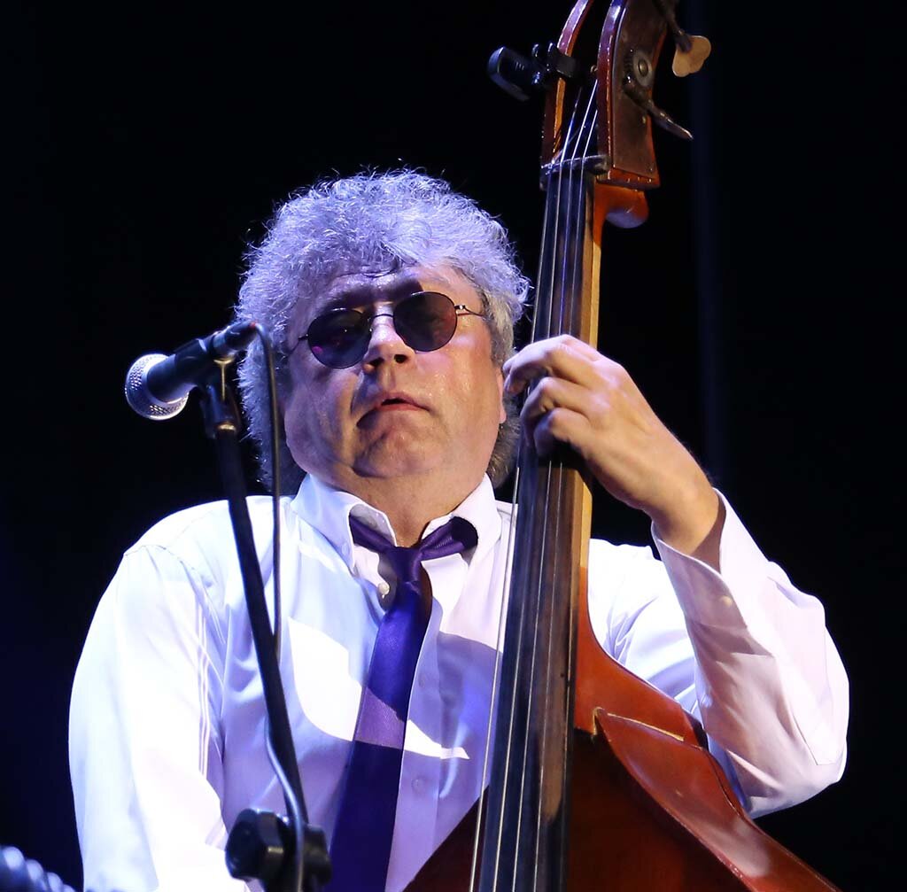 джаз-мануш на афише. Bireli lagrene коктебель. Gipsy афиша. цыганский джаз. цыганский джаз.