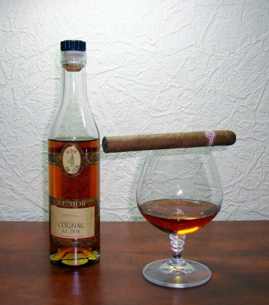  
Коньяк A.E.Dor For Cigar
42%,0.35l
