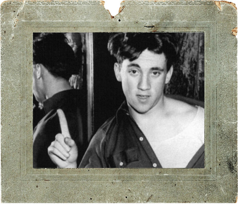 Владимир Семёнович Высоцкий, поэт, бард, актер театра и кино, источник - https://yandex.ru/images/