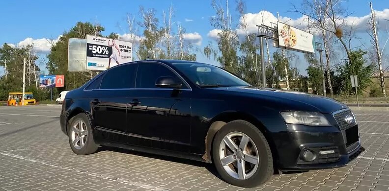 Гнилье на передней колесной арке - это результат неудачного кустарного восстановления после ДТП.