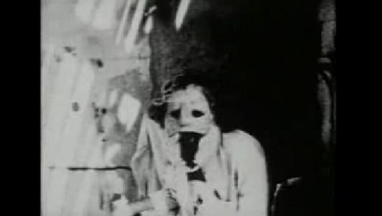 «Порождённый» — экспериментальный фильм ужасов режиссёра Эдмунда Элиаса Мериджа, снятый по его же сценарию, который является мрачным переосмыслением Книги Бытия.