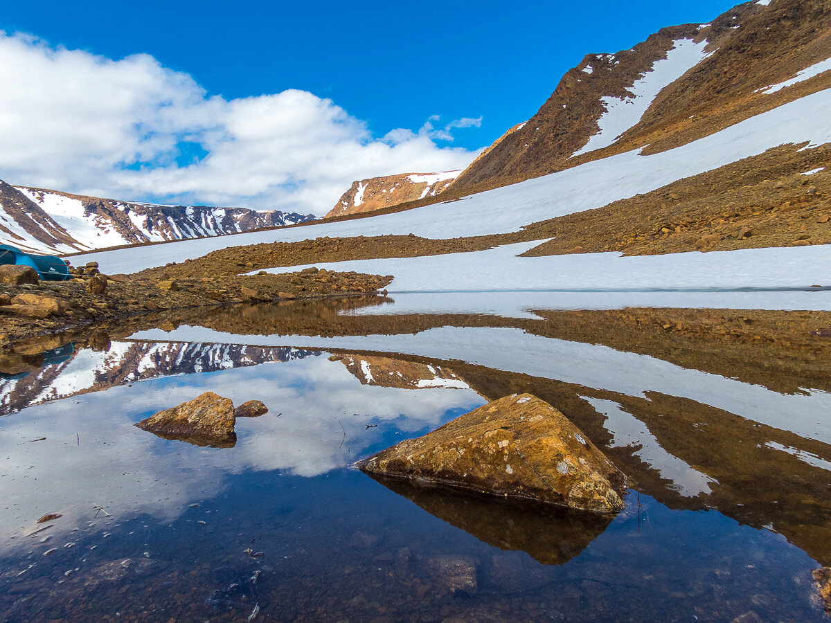 Ну похоже ведь на Исландию?