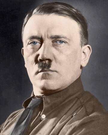 Адольф Гитлер. Источник: https://commons.wikimedia.org/wiki/File:Adolf-hitler-medium.jpg CC BY-SA 4.0