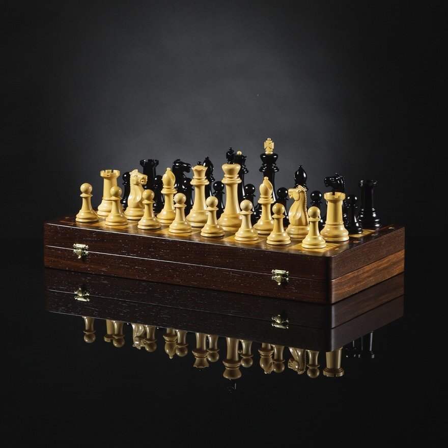 На фото: Шахматы Стаунтон Компакт. Фото с сайта kadun.ru