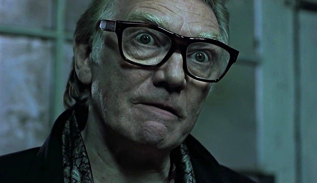 Кирпич и помоложе да и не такой злобный. 