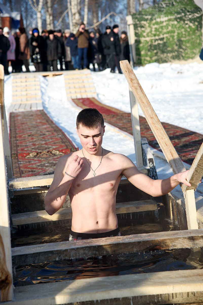 приметы на крещение господне. можно ли убираться в крещение 19. купание в проруби 2021. можно ли убираться в крещение 19. с 18 на 19 января крещение.