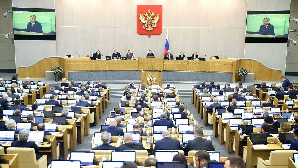 Как случилось, что депутаты Госдумы голосуют за законы из комы