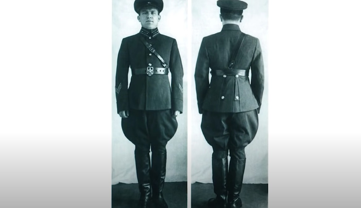 Пример галифе на советском солдате