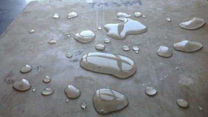 При железнении не используются материалы, содержащие железо. Название технологии свидетельствует, что прочность подвергшейся обработке поверхности отвечает лучшим характеристикам железа. 