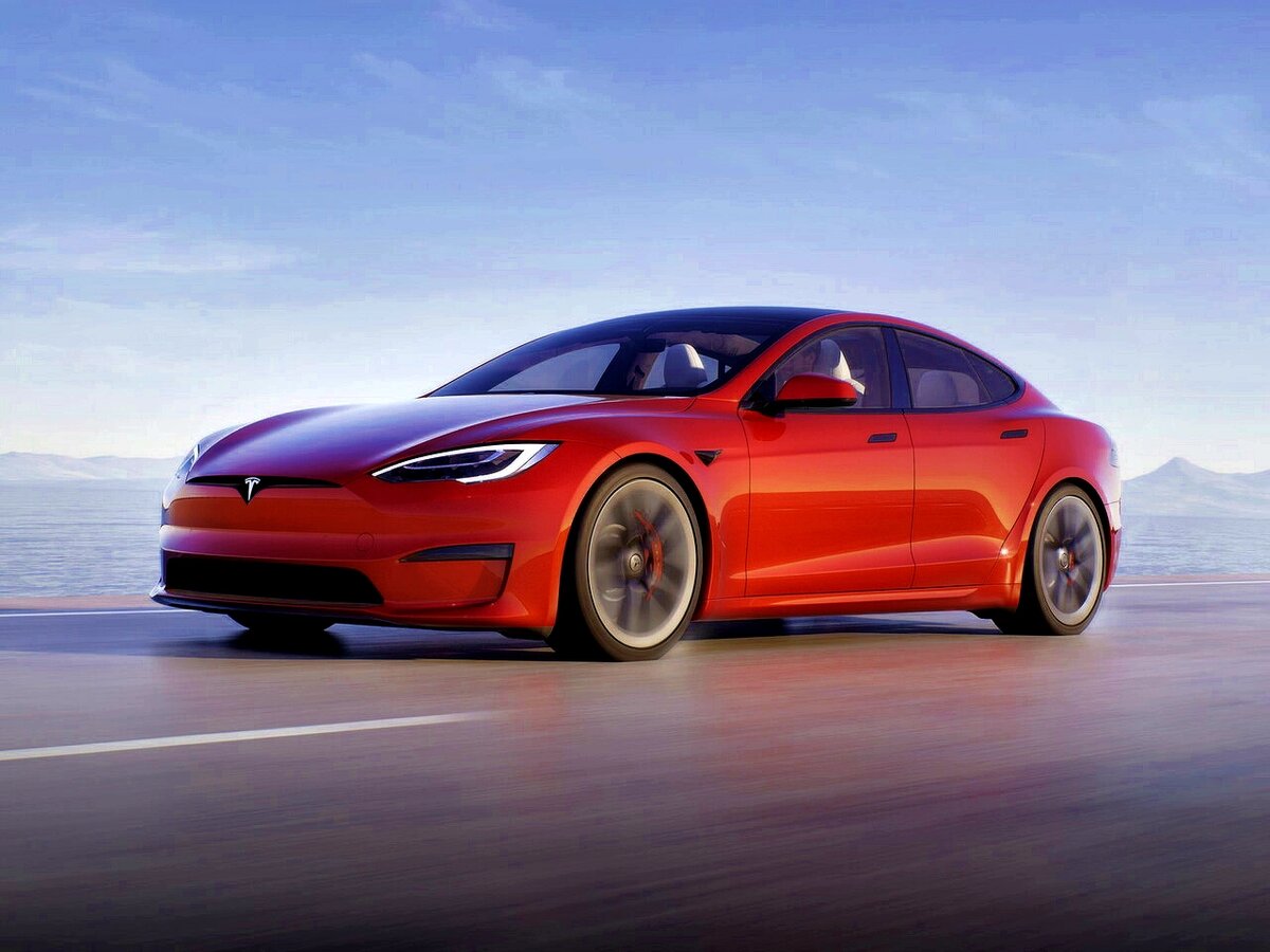 Всем привет, сегодня поговорим про обновлении Tesla Model S.
Внешне автомобиль почти не изменился, немного подправили бампера и фары.
А вот, что касается салона, то тут всё поменяли.