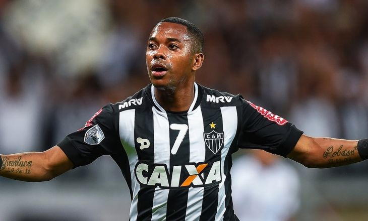 Робиньо в "Сантосе". Фото с сайта: https://soccernews.ru/news/robino-pokinul-santos-cherez-nedelyu-posle-vozvrascheniya-279998