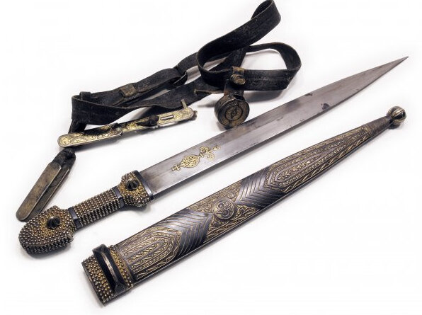 Кама (кинжал)