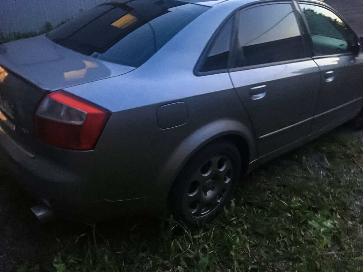 В темноте сложно разглядеть все "косяки" машины